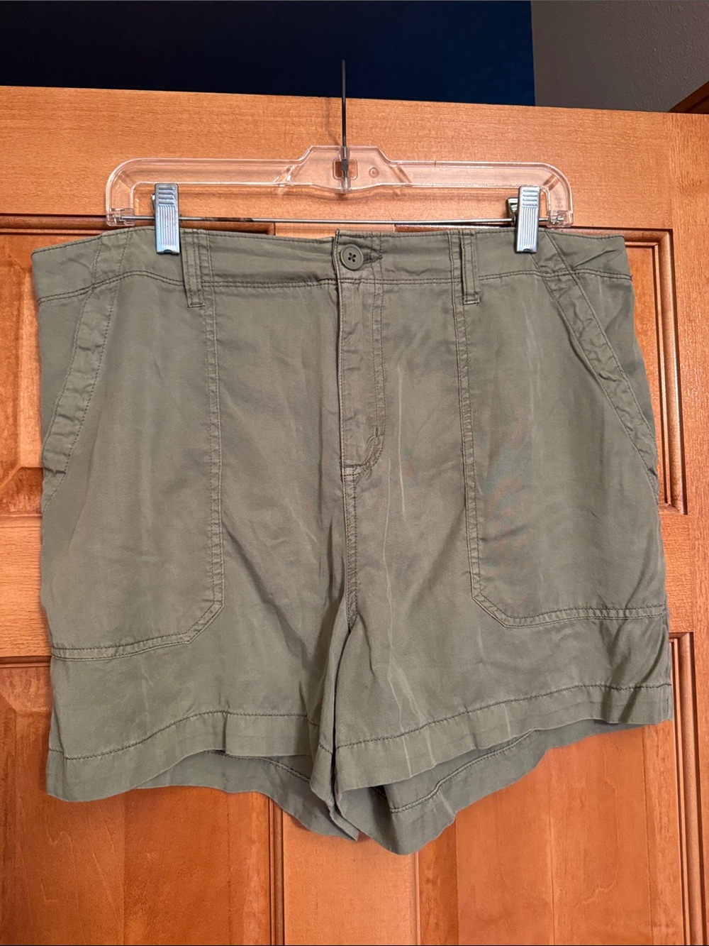 Social Standard by Sanctuary Olive Green Bermuda Shorts - Women's size  L